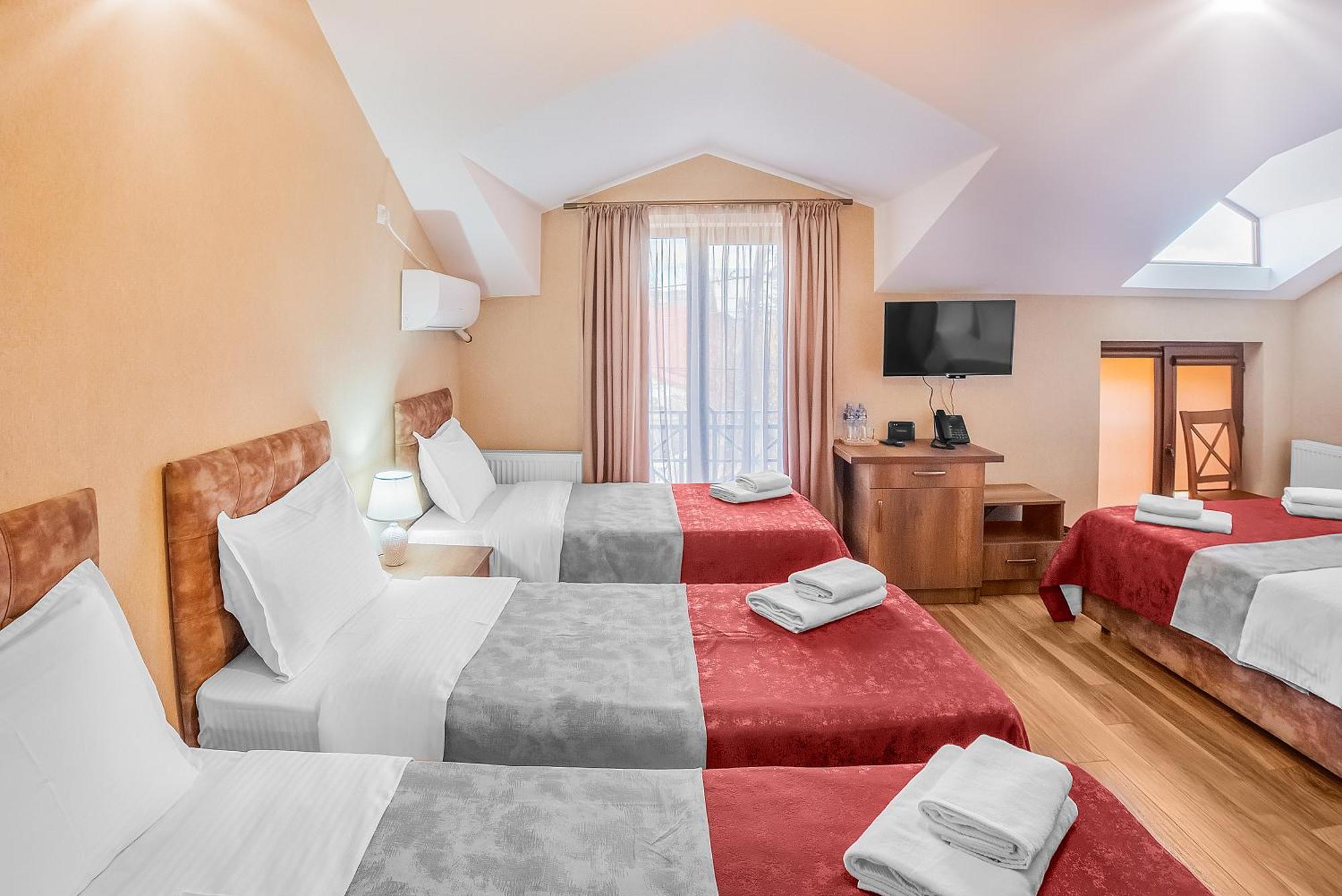 Dzvel Ubanshi Hotel Gori Ngoại thất bức ảnh